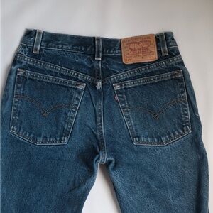 vintage Levis 517 darkwash midrise slimfit bootcut 26W